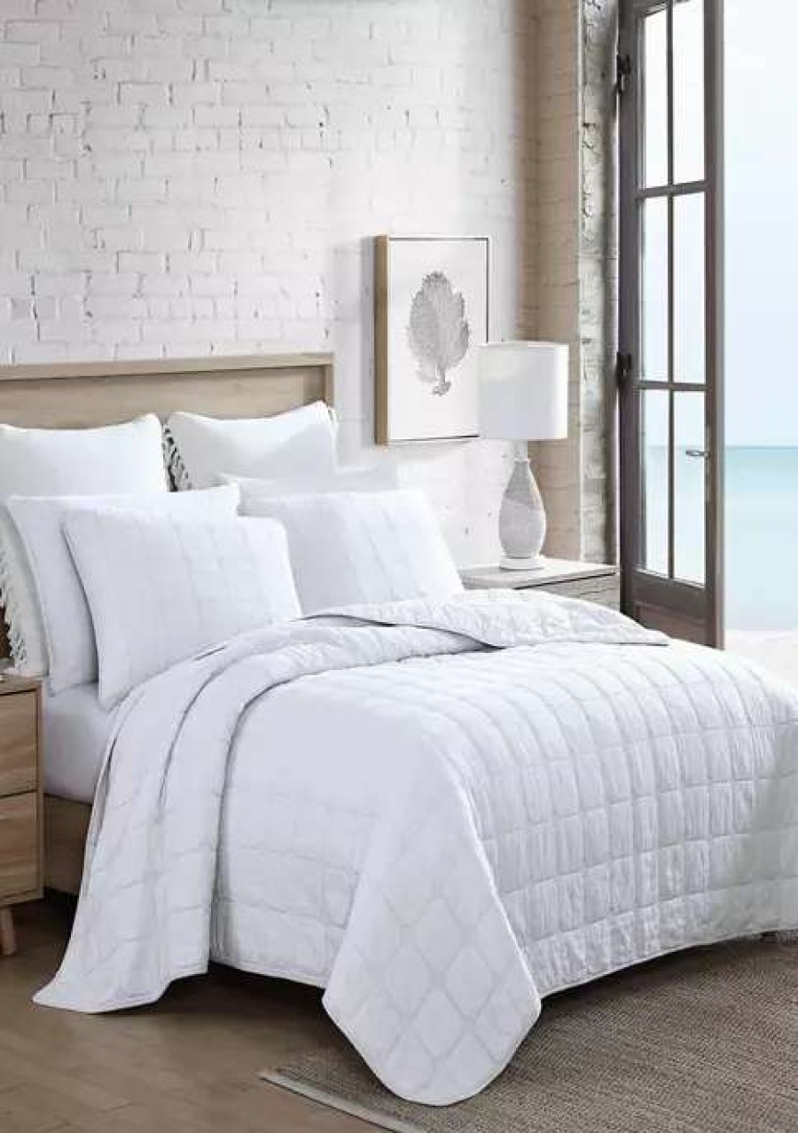 Bed & Bath * | Tommy Bahama Hexagon Cotton Quilt Set White